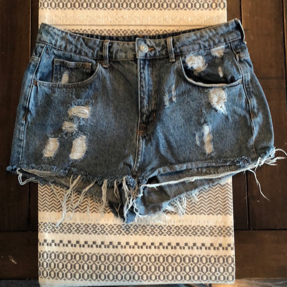 H&M Ripped High Waisted Denim Shorts